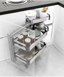 優質不锈鋼廚櫃轉角拉籃，適合應用在訂造廚櫃或其他由我們設計師建議的訂造傢俬之上
