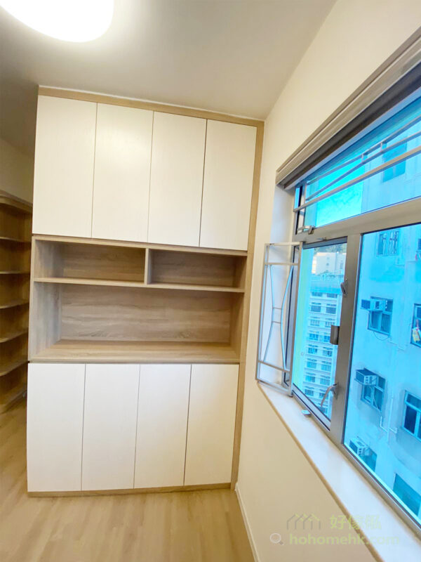 家裡的平面空間十分有限，這時便要好好運用垂直高度作收納，高身櫃就可以用盡室內的垂直空間