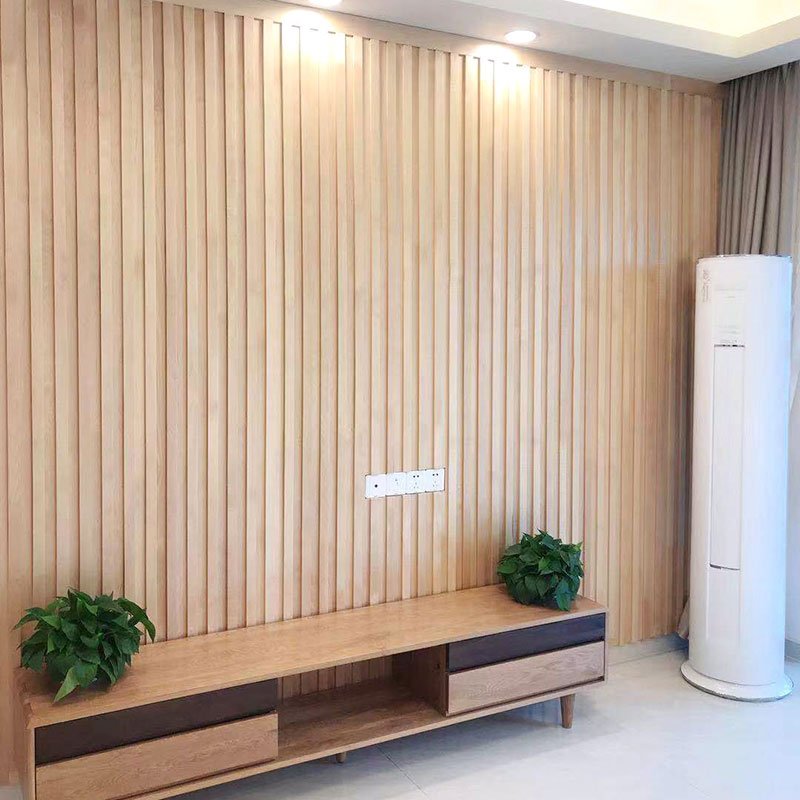 木條子特色牆可以營造日系溫暖家居感覺，凹凸有致的牆身，看上去十分有特色又不失簡約