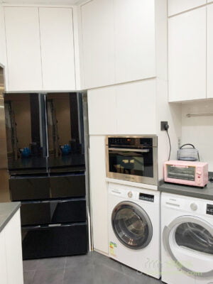 客製化廚櫃時若果能提供準確的家電尺寸給我們的設計師，就可以保證抽油煙機、洗衣機、烘衣機、洗碗機、冰箱等家電與廚櫃的尺寸完美配合