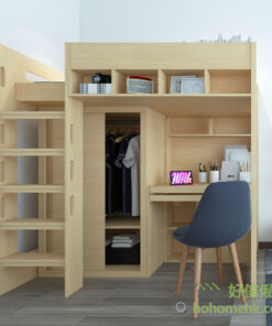 很多購買高架床的客人都同時需要衣櫃和書枱,所以組合床的另一邊就配置了一張書枱。高架床的支撐板三邊都做了挖空設計,讓窗外的陽光和房間的燈光都可以照射到床下的位置,書枱只要加盞小枱燈就很光猛了。