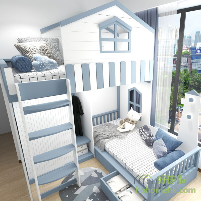我們為不同客人設計過不同款式的屋仔床，今次的案例就是一張充滿夏日風情的藍白色屋仔床。