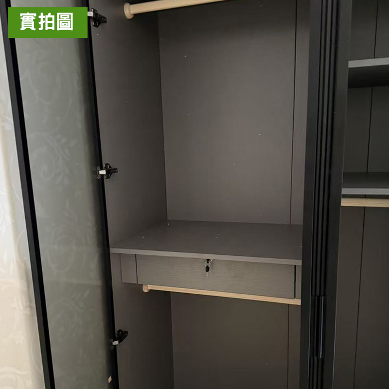 衣櫃實拍圖