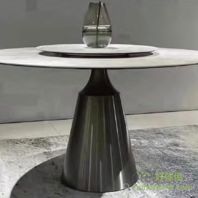 時尚簡約，大氣典雅：採用經典圓形餐桌設計，為您的用餐空間注入一份高貴與典雅。岩板桌面簡約大氣，光滑細膩，讓您感受到時尚簡約的品質。