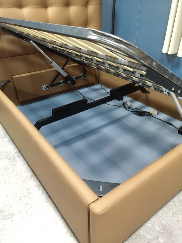 床頭款式: B68、色號: 中華-08、左側揭式電動款油壓床