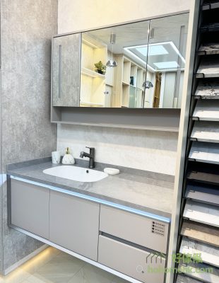 Welcome to Tsuen Wan Store to take a look at this light luxury bathroom cabinet. It is a ceramic integrated basin with rock plate on the table and ceramic basin on the basin. The integrated design is seamless and easy to take care of.