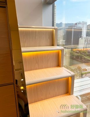 The stair panels are all made of round edges, which do not scratch the feet, and can also hide the light belt to create a light infiltration effect.