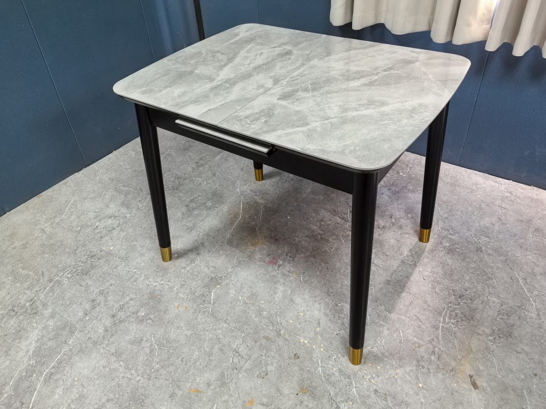 工廠實拍: Lillian實木岩板餐枱，收起0.9米，打開1.2米長，亮光意大利灰岩板，配黑腳