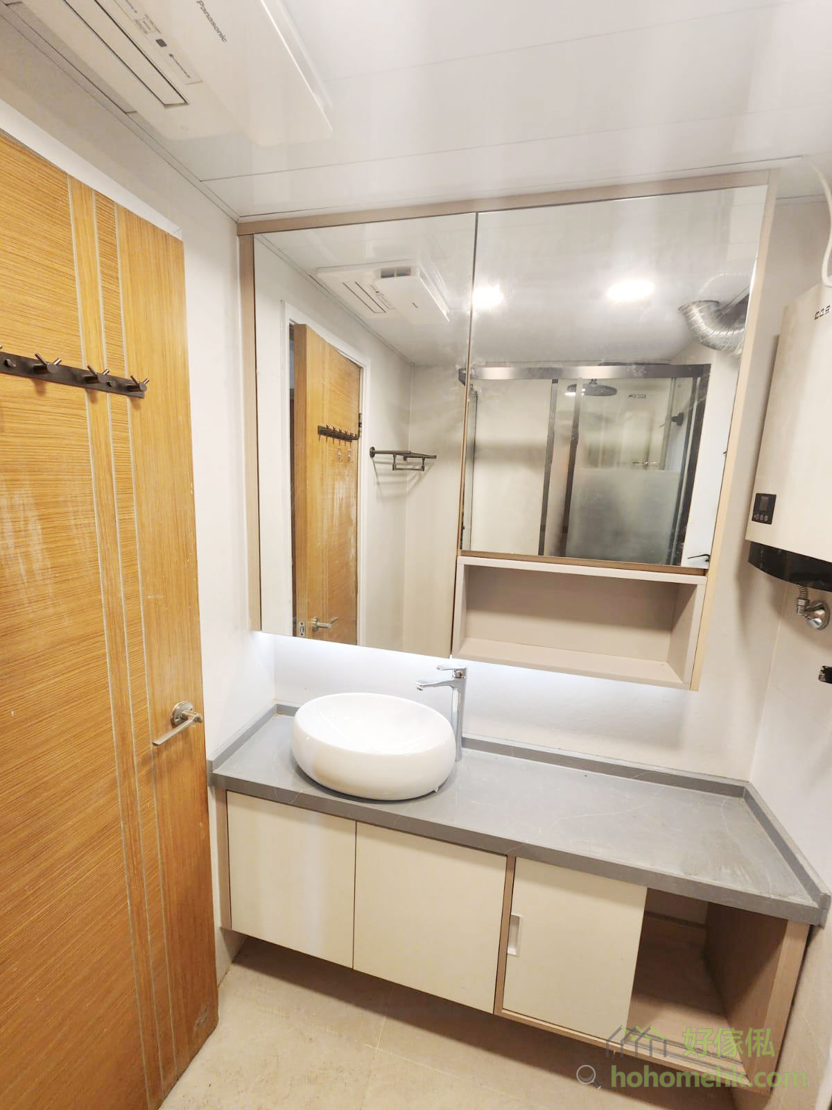 廚房及廁所鋁質假天花工程，可以考慮需不需要安裝天花式浴室寶或者抽油煙機走喉等，而決定廚廁要不要做假天花。