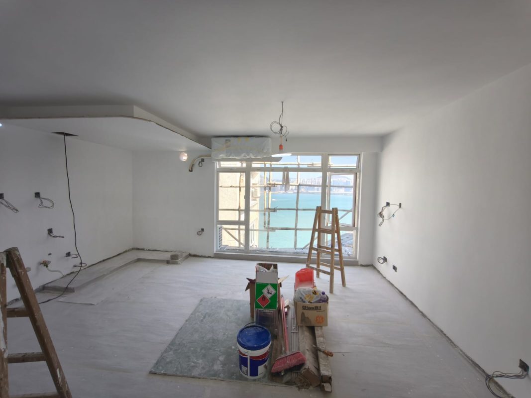 城市花園全屋剷底批灰油油完成！