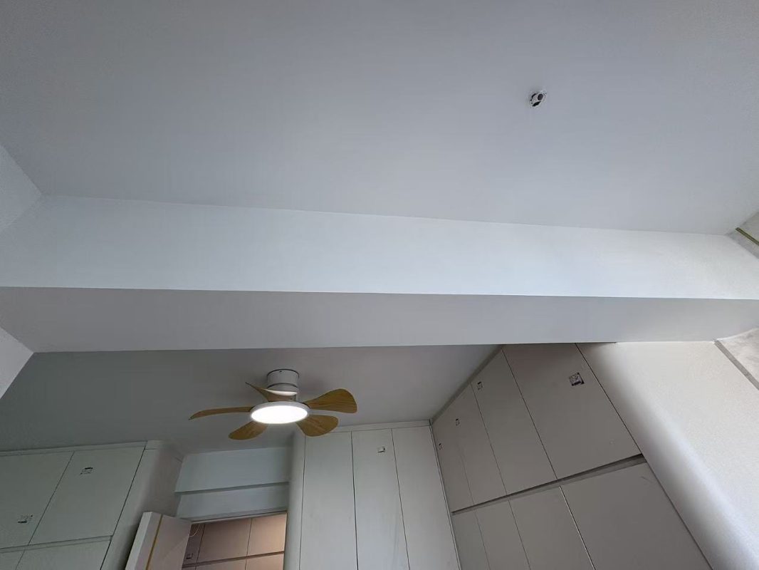 傢俬入場，完成安裝後再細執部份牆身及天花，完美！