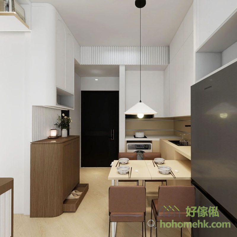 廳櫃拼色重點，吊櫃及到頂櫃選用白色，地櫃則選用深木色，營造層次感。