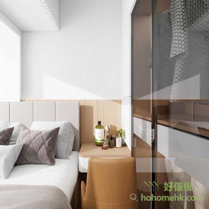睡房細的話，最好就是將床、梳妝枱和衣櫃一併設計，更高效利率空間。