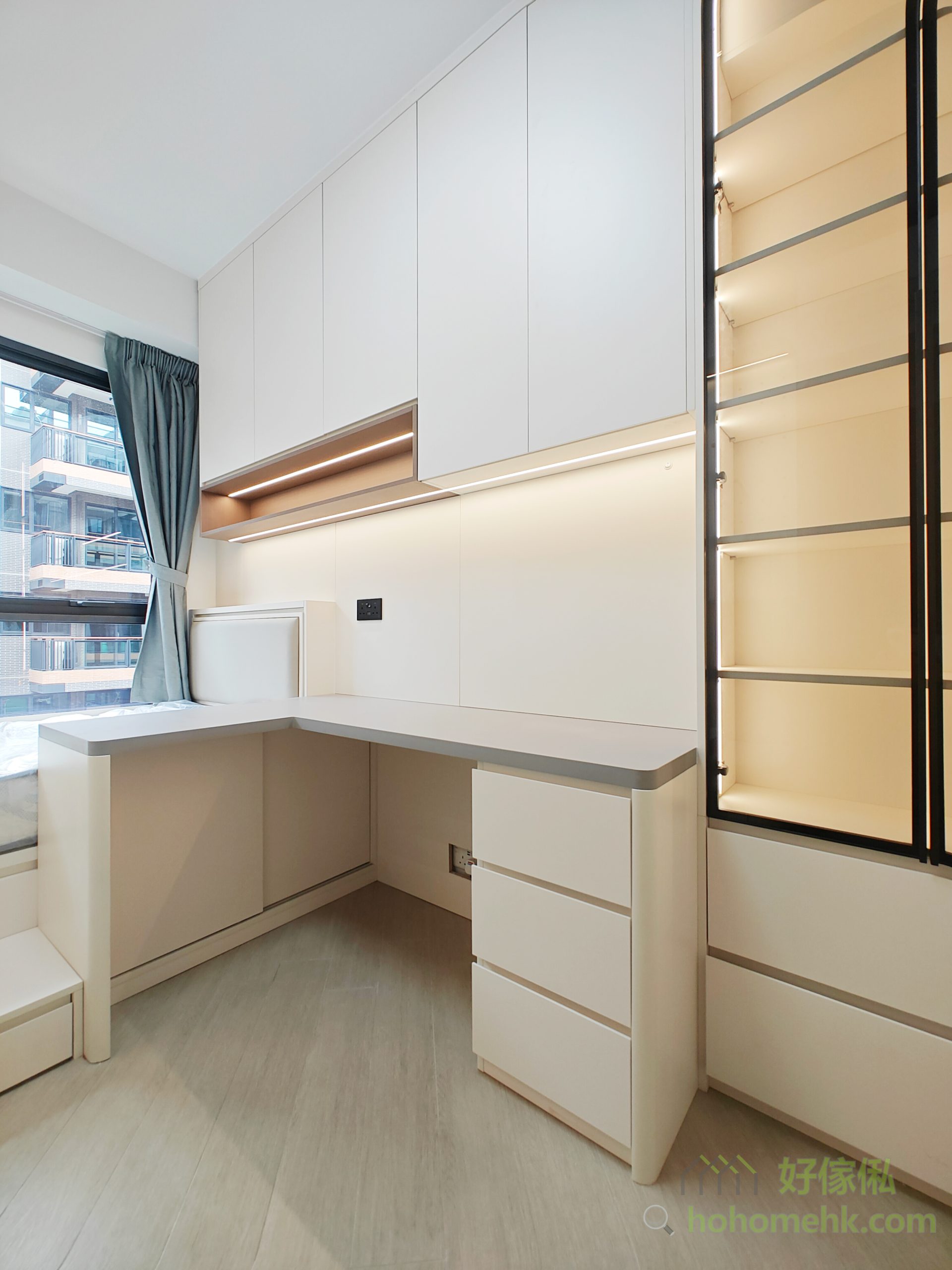 奶油風睡房設計不但時尚耐看，還能輕鬆搭配不同的家居風格。這種百搭的特性讓每一處細節都充滿未來感，無論是簡約、北歐，還是現代風格，都能完美融合，為你打造專屬的私人空間。