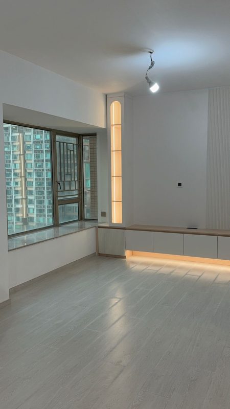 深井碧堤半島泥水工程— 全屋鋪木紋磚 (亂工鋪)！木紋磚防水防潮，容易打理及清潔，使用壽命都比木地板及石塑地板長。